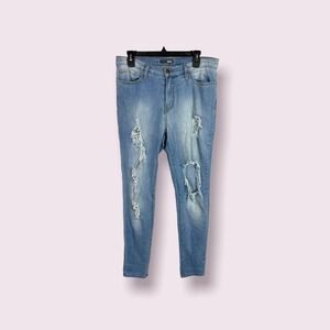 Fashion‎ nova distressed jeans